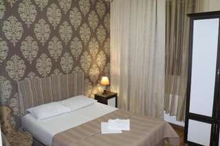 Отель Hotel Albatros Батуми Стандартный двухместный номер с 1 кроватью-2